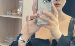 真实破外女摘花流血了